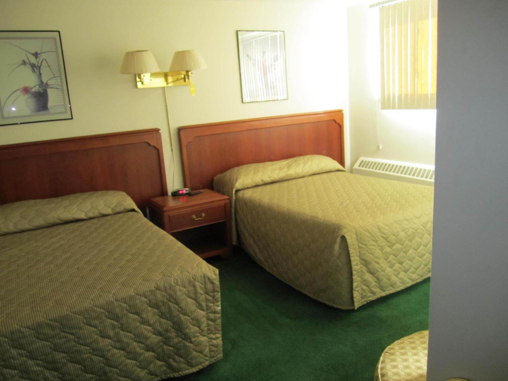 Canadiana Motel Hanover エクステリア 写真